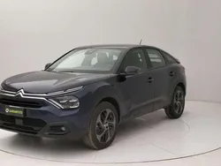 Blu Nuova 2024 Citroën C4 PureTech Tre volumi | 17.500 € (Buon prezzo)