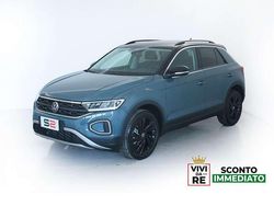 Blu/azzurro Nuova 2025 VW T-Roc Sportline SUV | 31.590 € (Buon prezzo)