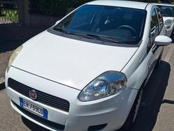 Bianco Usata 2013 Fiat Grande Punto Due volumi | 4100 € (Buon prezzo)