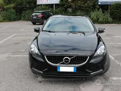 Usata 2017 Volvo V40 Business Edition Station wagon | 7700 € (Buon prezzo)