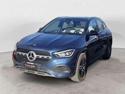 Blu/azzurro Usata 2022 Mercedes GLA180 SUV | 33.800 € (Buon prezzo)