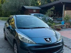 Usata 2006 Peugeot 207 Tre volumi | 2200 € (Ottimo prezzo)