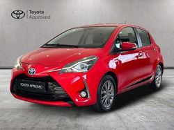 Rosso Usata 2017 Toyota Yaris Hybrid Active Tre volumi | 11.900 € (Buon prezzo)