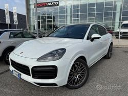 Bianco Usata 2022 Porsche Cayenne Platinum Edition SUV | 64.500 € (Buon prezzo)