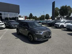 Grigio platinum / tetto nero Usata 2022 DS Automobiles DS3 Crossback SUV | 18.950 € (Buon prezzo)