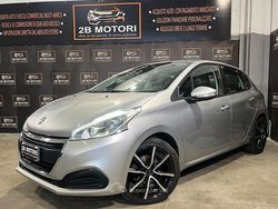 Grigio Usata 2017 Peugeot 208 Allure Due volumi | 7500 € (Buon prezzo)