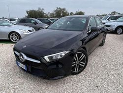 Nero Usata 2021 Mercedes A180 Tre volumi | 23.990 € (Buon prezzo)