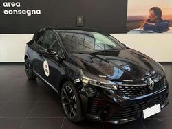 Nero Nuova 2025 Renault Clio V Techno Tre volumi | 20.100 € (Molto cara)