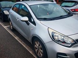 Usata 2017 Kia Rio | 6500 €