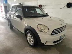 Usata 2010 Mini Cooper Countryman SUV | 11.000 € (Molto cara)