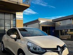 Beige Usata 2015 Renault Clio IV Tre volumi | 4000 € (Ottimo prezzo)