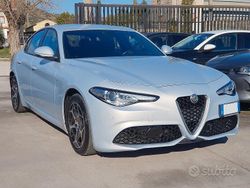 Bianco Usata 2022 Alfa Romeo Giulia Tre volumi | 26.490 € (Super prezzo)