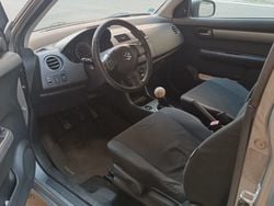 Grigio Usata 2009 Suzuki Swift Due volumi | 2100 € (Buon prezzo)