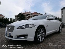 Bianco Usata 2013 Jaguar XF Tre volumi | 13.700 € (Molto cara)