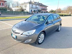 Usata 2012 Opel Astra Cosmo Station wagon | 5000 € (Buon prezzo)