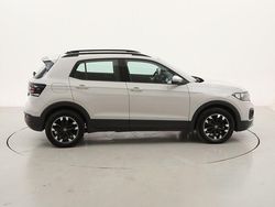 Usata 2022 VW T-Cross Life SUV | 15.190 € (Buon prezzo)