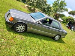 Usata 1992 Mercedes 190 Tre volumi | 7500 €