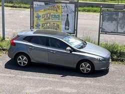 Usata 2016 Volvo V40 Business Edition Tre volumi | 6000 € (Buon prezzo)