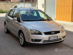 Grigio Usata 2007 Ford C-MAX Ghia Monovolume | 1890 € (Ottimo prezzo)
