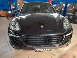 Nero Usata 2015 Porsche Cayenne SUV | 26.500 € (Buon prezzo)