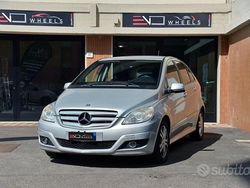 Grigio Usata 2011 Mercedes B180 Executive Monovolume | 4800 € (Ottimo prezzo)