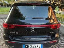 Nero Usata 2022 Mercedes EQB300 SUV | 31.500 € (Buon prezzo)