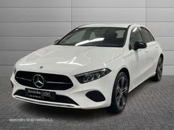 Verde Usata 2023 Mercedes A250 Advanced Plus Tre volumi | 31.500 € (Buon prezzo)