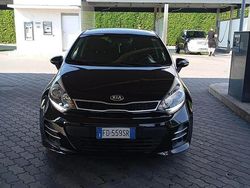 Nero Usata 2016 Kia Rio Due volumi | 6800 € (Buon prezzo)