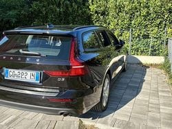 Usata 2020 Volvo V60 Business Edition Station wagon | 18.000 €