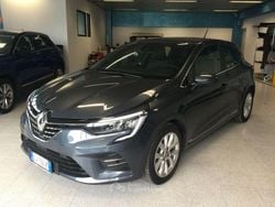 Gray Usata 2022 Renault Clio V Tre volumi | 15.900 € (Buon prezzo)
