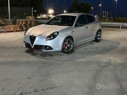 Grigio Usata 2017 Alfa Romeo Giulietta Due volumi | 17.400 € (Molto cara)