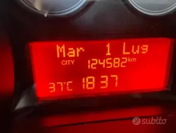Usata 2015 Fiat Grande Punto Due volumi | 5000 € (Buon prezzo)