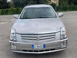 Grigio Usata 2010 Cadillac SRX SUV | 7500 €