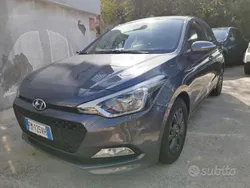 Grigio Usata 2018 Hyundai i20 Blackline Tre volumi | 10.990 € (Cara)