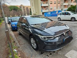 Grigio Usata 2020 VW Golf VIII Tre volumi | 18.500 € (Buon prezzo)