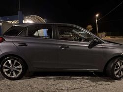 Usata 2016 Hyundai i20 Active Due volumi | 7400 € (Buon prezzo)