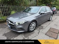 Grigio Usata 2019 Mercedes A180 Tre volumi | 18.200 € (Buon prezzo)