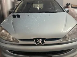 Usata 2003 Peugeot 206 Tre volumi | 2500 € (Molto cara)
