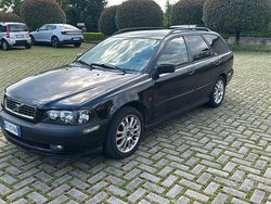 Nero Usata 2001 Volvo V40 Station wagon | 1500 €