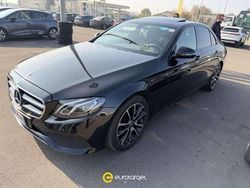 Nero Usata 2019 Mercedes E220 Business Tre volumi | 20.950 € (Buon prezzo)
