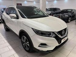 Bianco ghiaccio metallizzato Usata 2019 Nissan Qashqai N-Connecta SUV | 14.499 € (Ottimo prezzo)