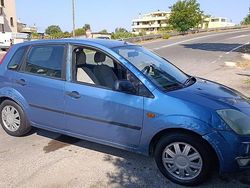 Blu Usata 2002 Ford Fiesta Due volumi | 1000 €