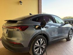 Usata 2023 Audi Q4 Sportback e-tron Ambiente SUV | 37.000 € (Buon prezzo)