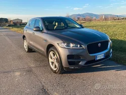 Usata 2018 Jaguar F-Pace Prestige SUV | 22.500 € (Buon prezzo)