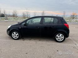 Nero Usata 2012 Opel Corsa Due volumi | 2650 € (Buon prezzo)