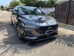 Grigio Usata 2022 Ford Focus ST-Line Tre volumi | 17.500 € (Ottimo prezzo)