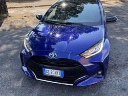 Usata 2021 Toyota Yaris Hybrid Lounge Tre volumi | 18.500 € (Buon prezzo)