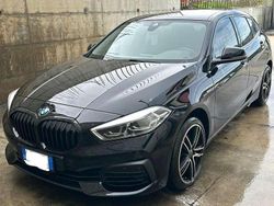 Nero Usata 2021 BMW 118 Sport Line Due volumi | 23.500 € (Buon prezzo)