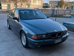 Grigio Usata 2000 BMW 520 Tre volumi | 3000 € (Super prezzo)