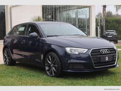 Blu/azzurro Usata 2018 Audi A3 Sport Tre volumi | 16.500 € (Buon prezzo)